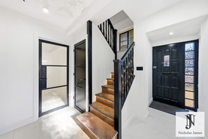 Photo 33- click for photo gallery